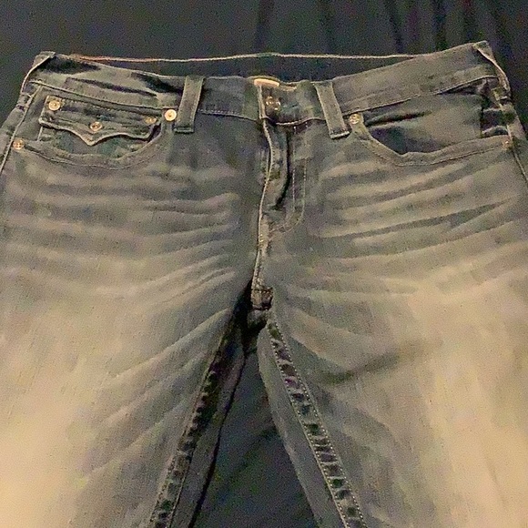 True Religion size 36x32 Blue Jeans. - Picture 4 of 6